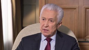 Глава фракции ЕР в ГД Васильев поблагодарил правительство РФ за совместную работу