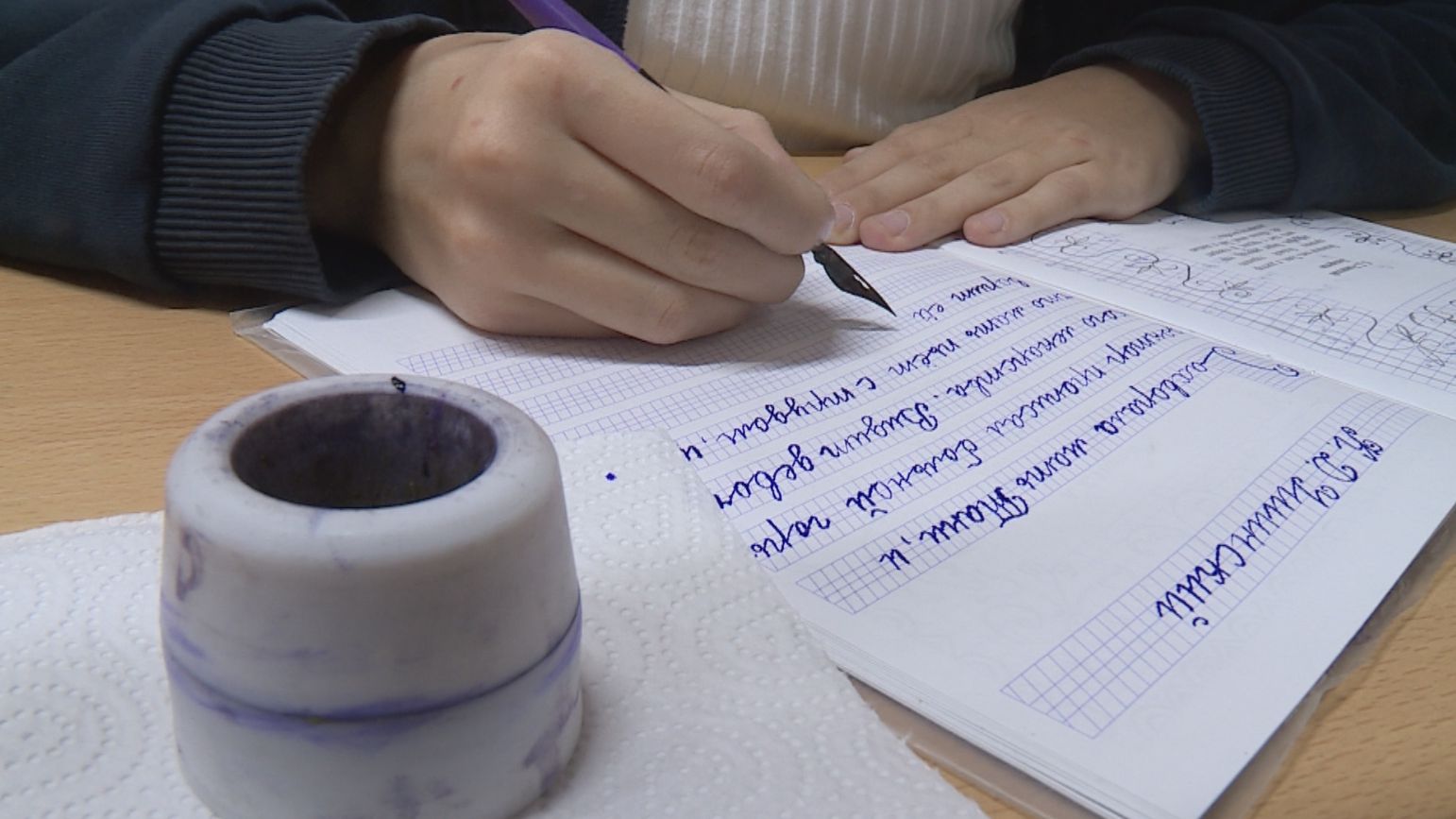 В цифровую эпоху перьевая ручка не сдает своих позиций смотреть онлайн