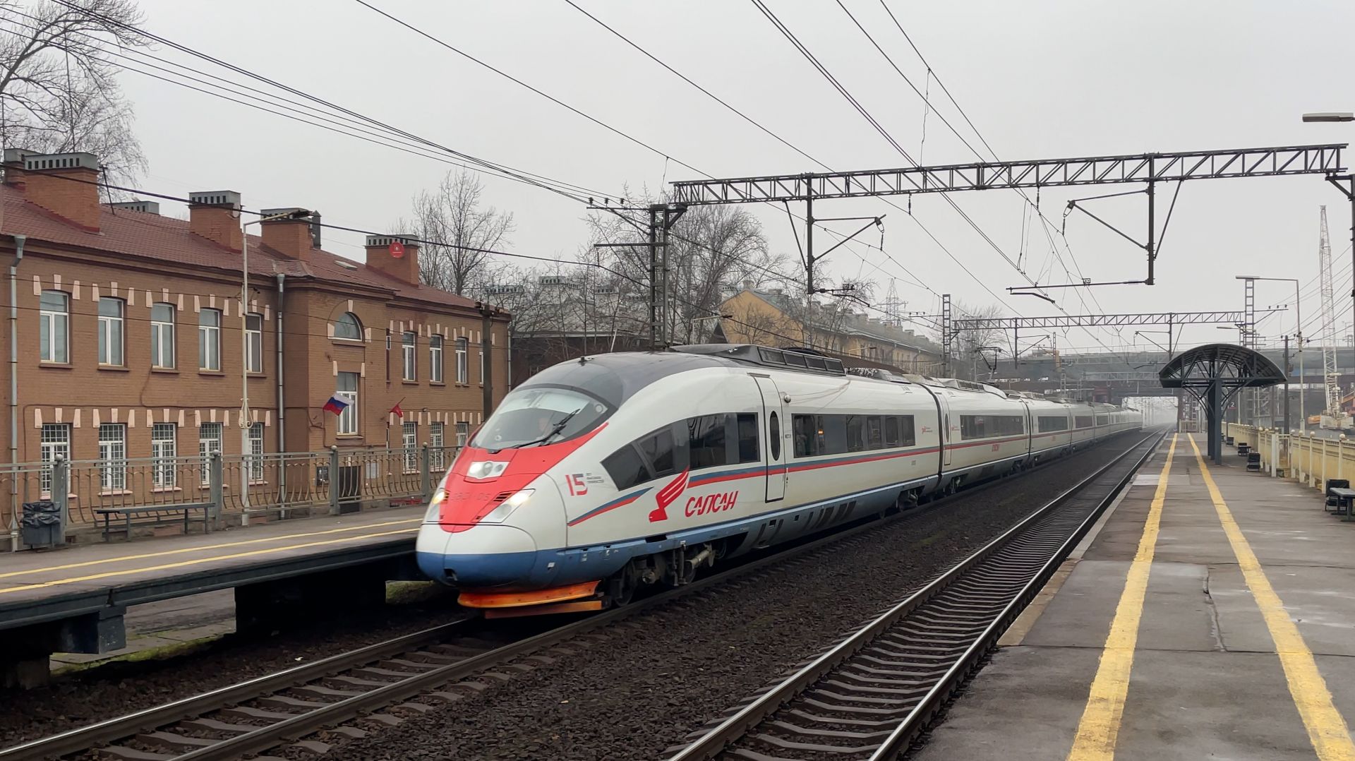 Электропоезд ЭВС1-05 Сапсан следует резервом смотреть онлайн