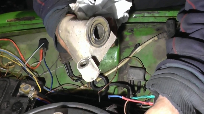 Замена втулок маятника ВАЗ 2101 смотреть онлайн