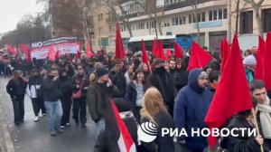 Испанцы провели антиимпериалистический митинг против США и НАТО
