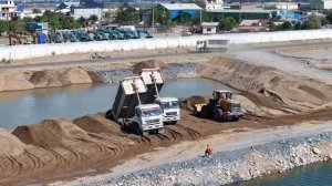 Потрясающая мощность Мощного колесного погрузчика, Работающего на разравнивании песка и самосвале SH