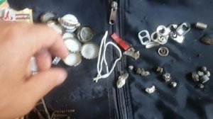 Пляжный поиск с металлоискателем