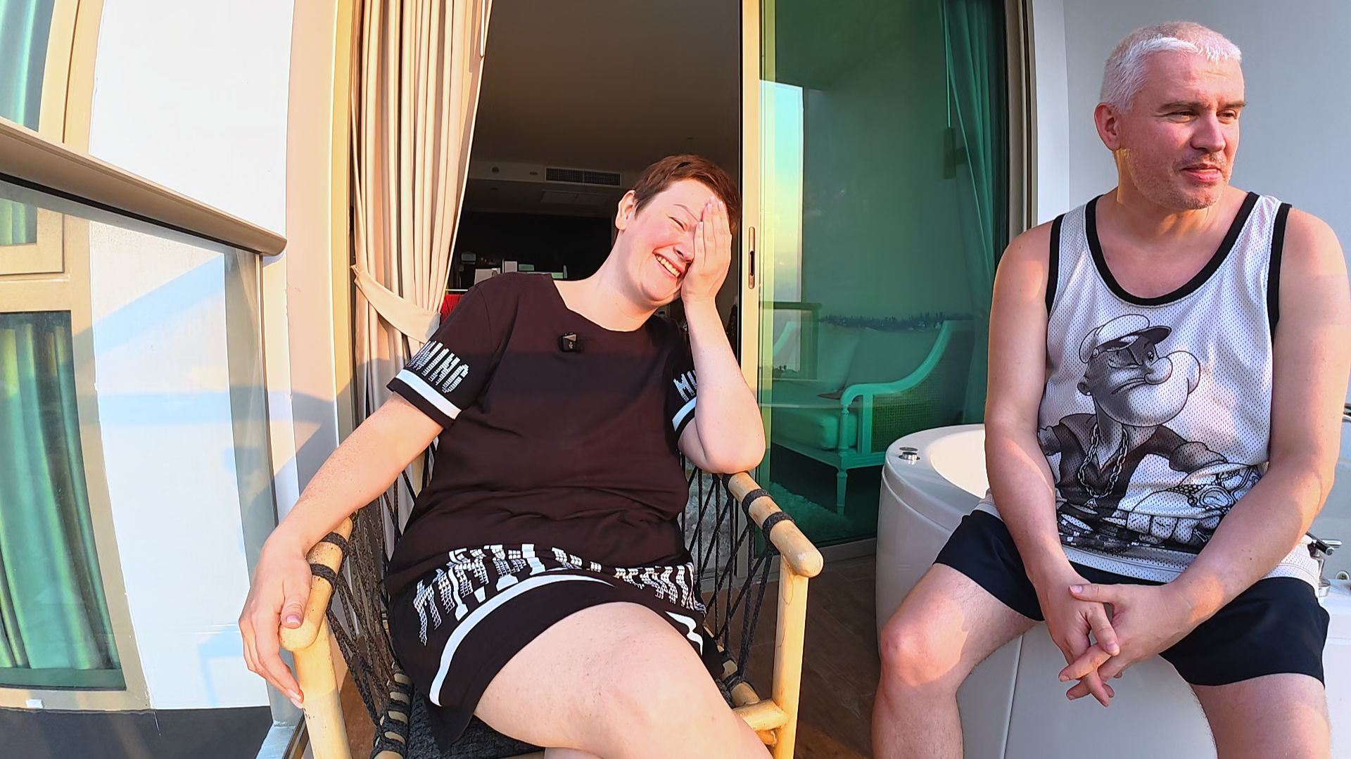 Пора ДОМОЙ, в Таиланде нам больше не РАДЫ? Перекус с видом на МИЛЛИОН в Паттайе! УРЖАЛИСЬ с ХЕЙТЕРОВ смотреть онлайн