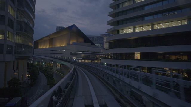 Twilight Ride across Tokyo Bay ⁄ 8K 60fps HDR ⁄ Ambient Sound (2160p_60fps_AV1-128kbit_AAC) смотреть онлайн