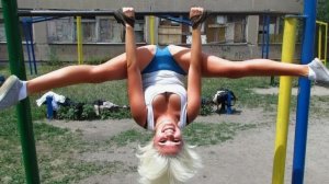 Если не Смеешься, то Теряешь Квалификацию