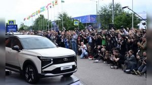 ВАЗ снова не понял покупателей: Азимут за 2.5 млн — 120 сил, штампы и МКПП! Провал года?