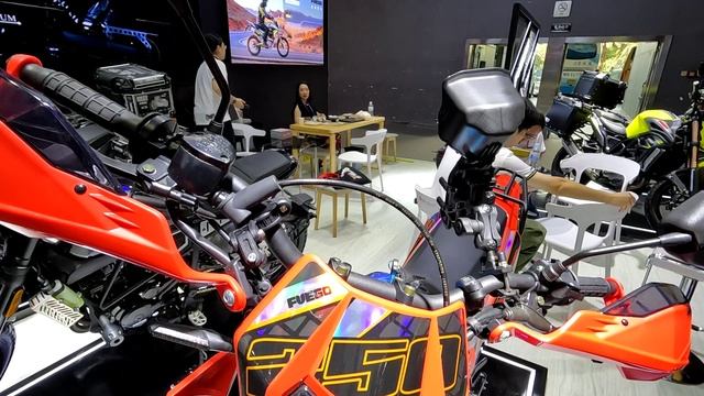 Мотоциклы FUEGO. Выставка CFAIR. Часть 35. смотреть онлайн