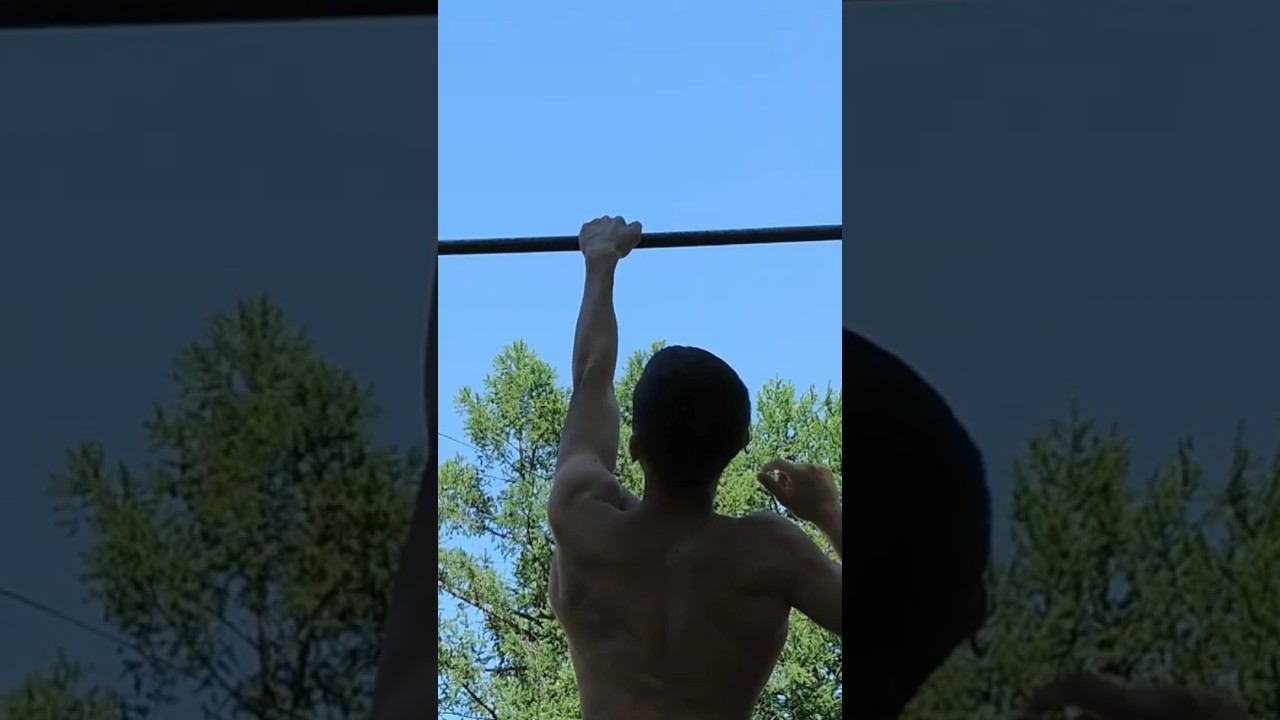 2 one arm pull ups on left arm смотреть онлайн