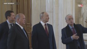 Путин встретился в Санкт-Петербурге с верховным правителем Малайзии