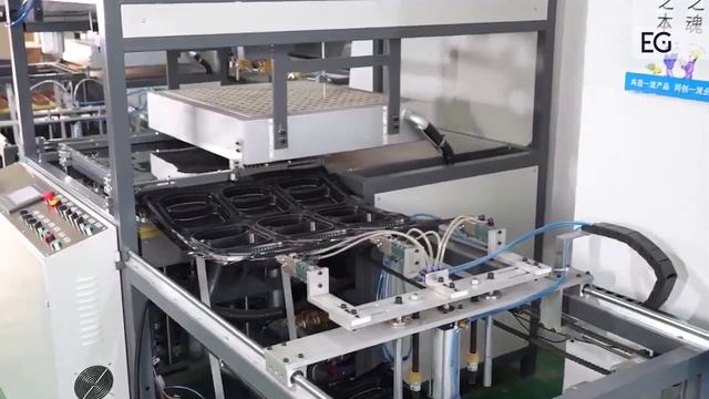 Термоформовочная машина LK-61C смотреть онлайн