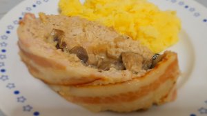 Мясной рулет в беконе