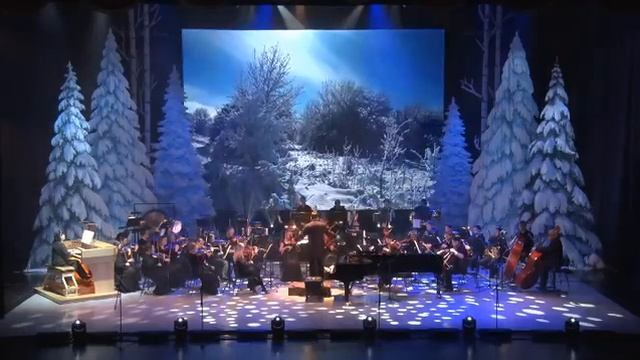 В театре оперы и балета им. Э.Сапаева состоялся Рождественский концерт смотреть онлайн