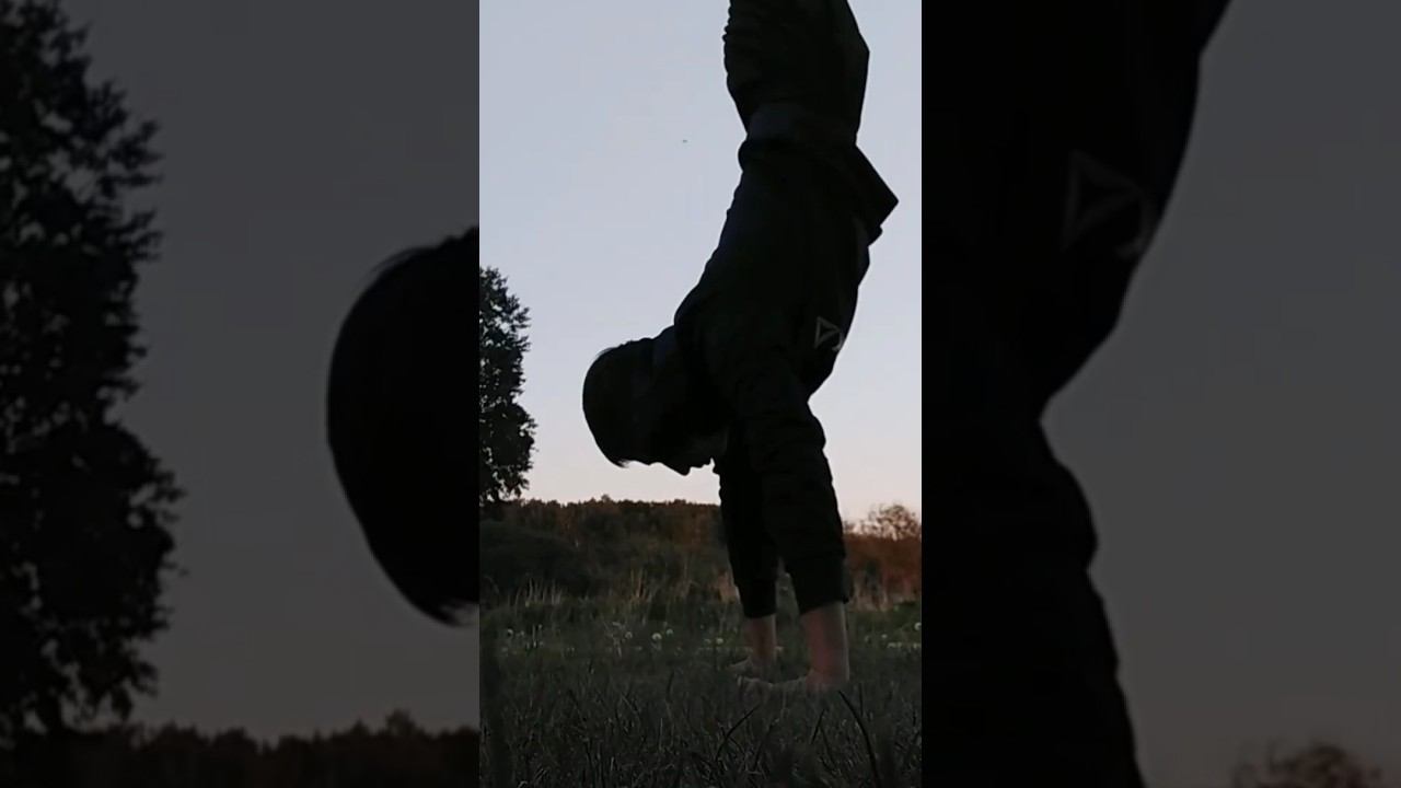 Handstand walking смотреть онлайн