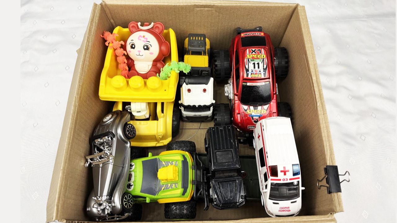 Мультики для детей и малышей. Машинки в коробке, яркая гоночная трасса. Мультики Залипалки смотреть онлайн