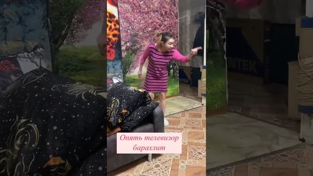 Иришка ЧИКИ ПИКИ И ПАША ПОКУПАЮТ НОВЫЙ ТЕЛЕВИЗОР смотреть онлайн