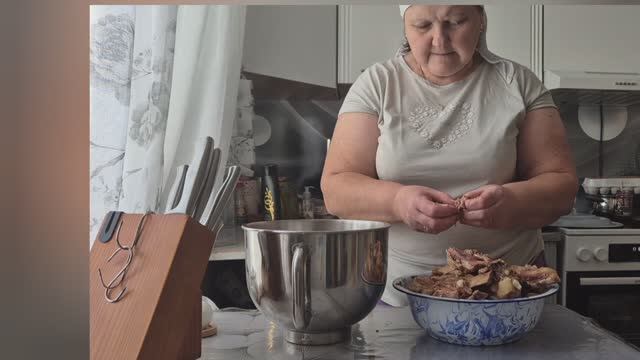 об уроках моей жизни/ Олегу понравились блинчики/ смотреть онлайн