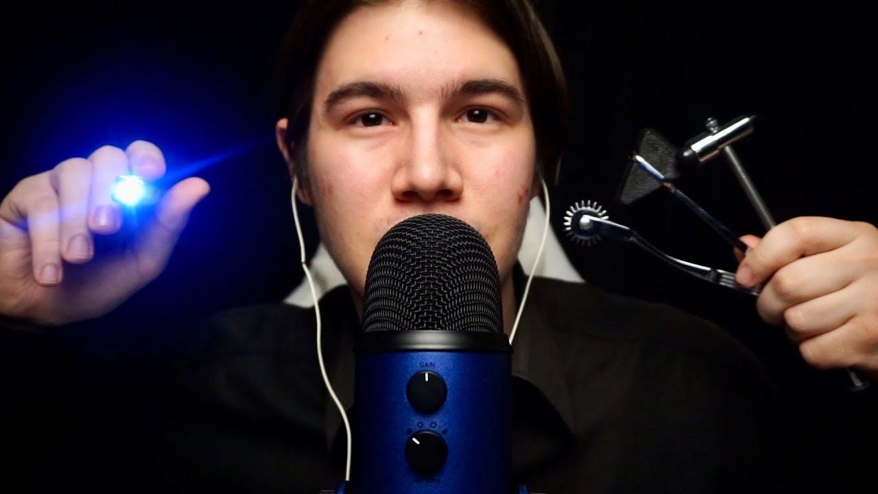 АСМР НЕВРОЛОГ ПРОВЕРИТ ТВОИ РЕФЛЕКСЫ смотреть онлайн