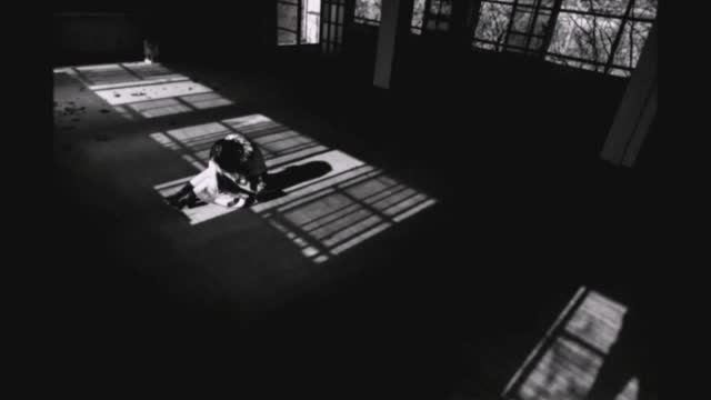 Hello смотреть онлайн