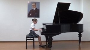 И.С.Бах "Полонез g-moll" исп. Цветаева Есения