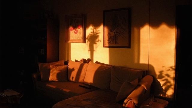 when you're lonely and the lighting looks like this. смотреть онлайн