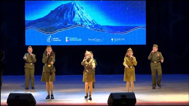 Вокальный ансамбль Мечта смотреть онлайн