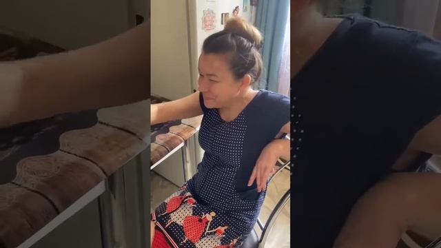 Иришка ЧИКИ ПИКИ ГОТОВИТ ЩИ СЕКРЕТНЫЙ РЕЦЕПТ С КУРИЦЕЙ смотреть онлайн