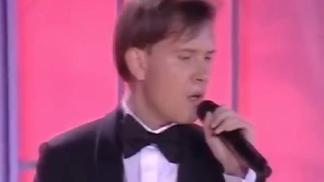 ПОГУДИН ВИНО В БОКАЛЕ смотреть онлайн