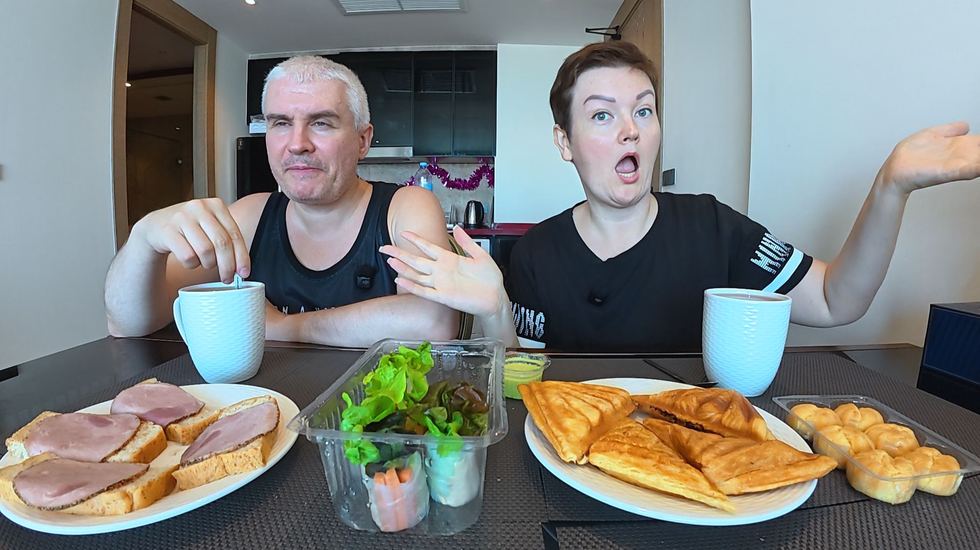 Мукбанг чуть не ПОРУГАЛИСЬ с Вованом, СПОРИМ про продление ВИЗЫ в Таиланде! ВЫВОДЫ! Семейный завтрак смотреть онлайн