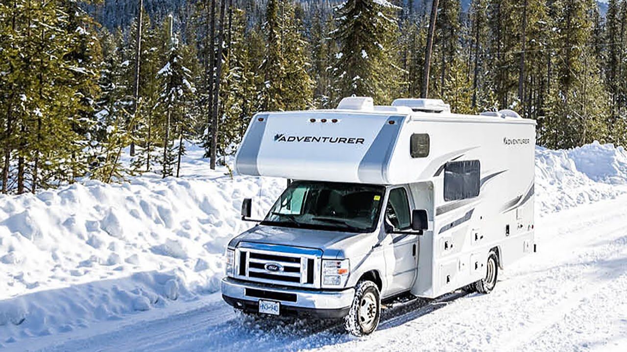 Американский автодом в условиях русской зимы. Отопление, движение по заснеженной дороге смотреть онлайн