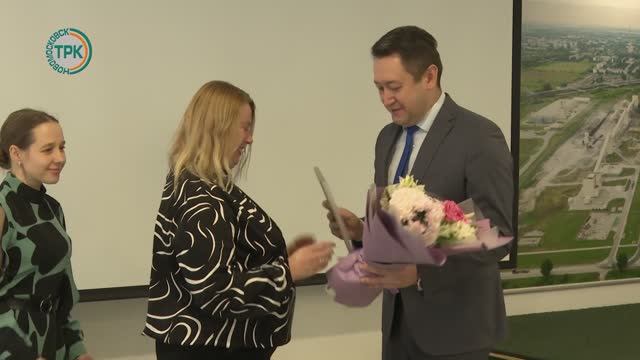 Руслан Бутов отметил работу сотрудников гипсового рудника смотреть онлайн