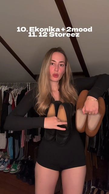 Моя любимая обувь, к которой рука тянется снова и снова 🤍
Удобная, стильная и подходит под любой обр смотреть онлайн