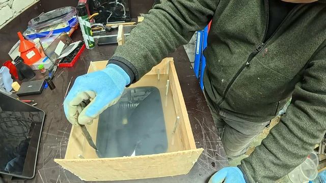 Первая половина формы ложемента BMW смотреть онлайн