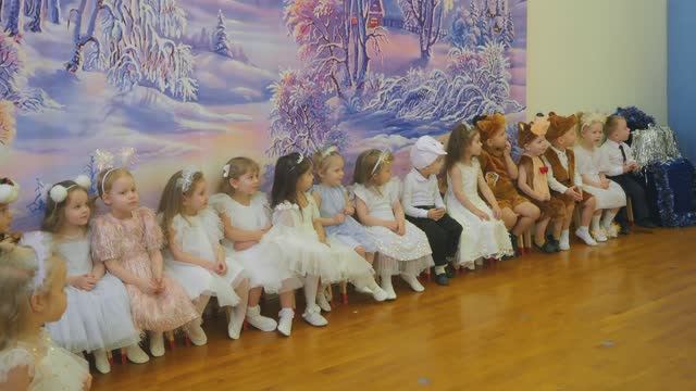 Новогодний утренник в Детском саду смотреть онлайн