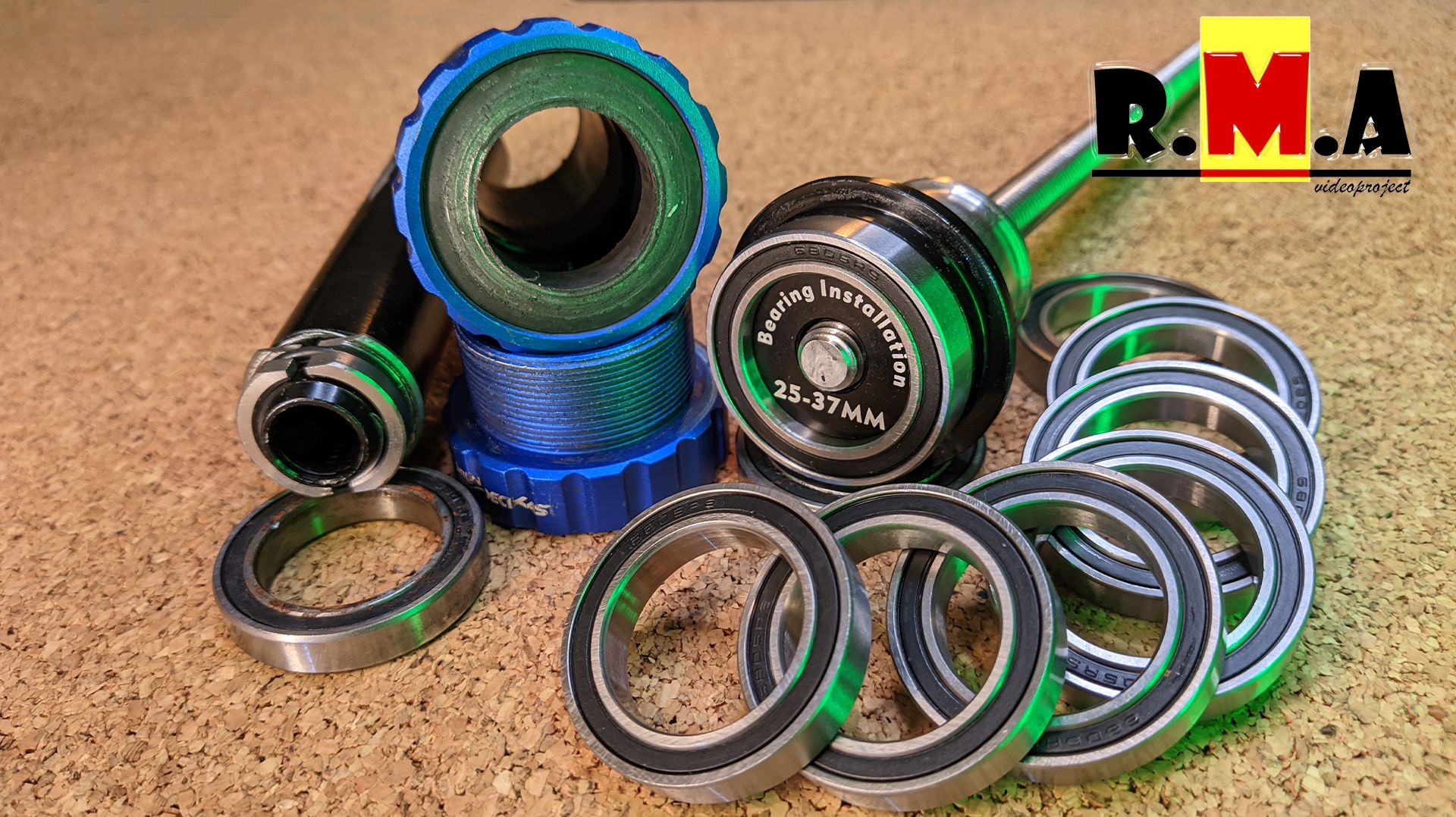 замена подшипников в каретке (DECKAS BSA 6873мм) смотреть онлайн