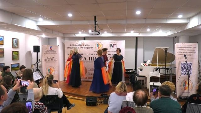 Танцевальный ансамбль "Ренессанс" (рук. Е.Зацаринская) в Гостиной Павла Пикалова 14.10.2025 смотреть онлайн