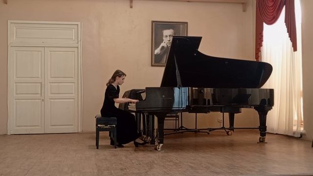 Ф.Шопен, Баллада №1 g-moll и П.Чайковский, май и февраль (Времена года)_исп.Софья Палешова смотреть онлайн