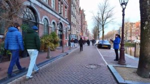 Прогулка по самым знаковым улицам и каналам Амстердама