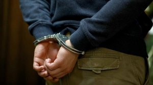 Избившему мэра Енисейска предъявлено обвинение в применении насилия