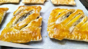 Слойки с грибами 🥐