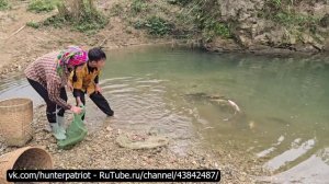 🎣📌 Навыки рыбалки: Мальчик из Хайленда забрасывает сеть, чтобы поймать речного карпа и 20 кг карпа