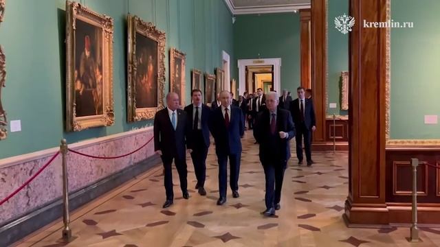 Владимир Путин с Верховным правителем Малайзии экскурсия по Эрмитажу 2, 26 января 2026 года смотреть онлайн