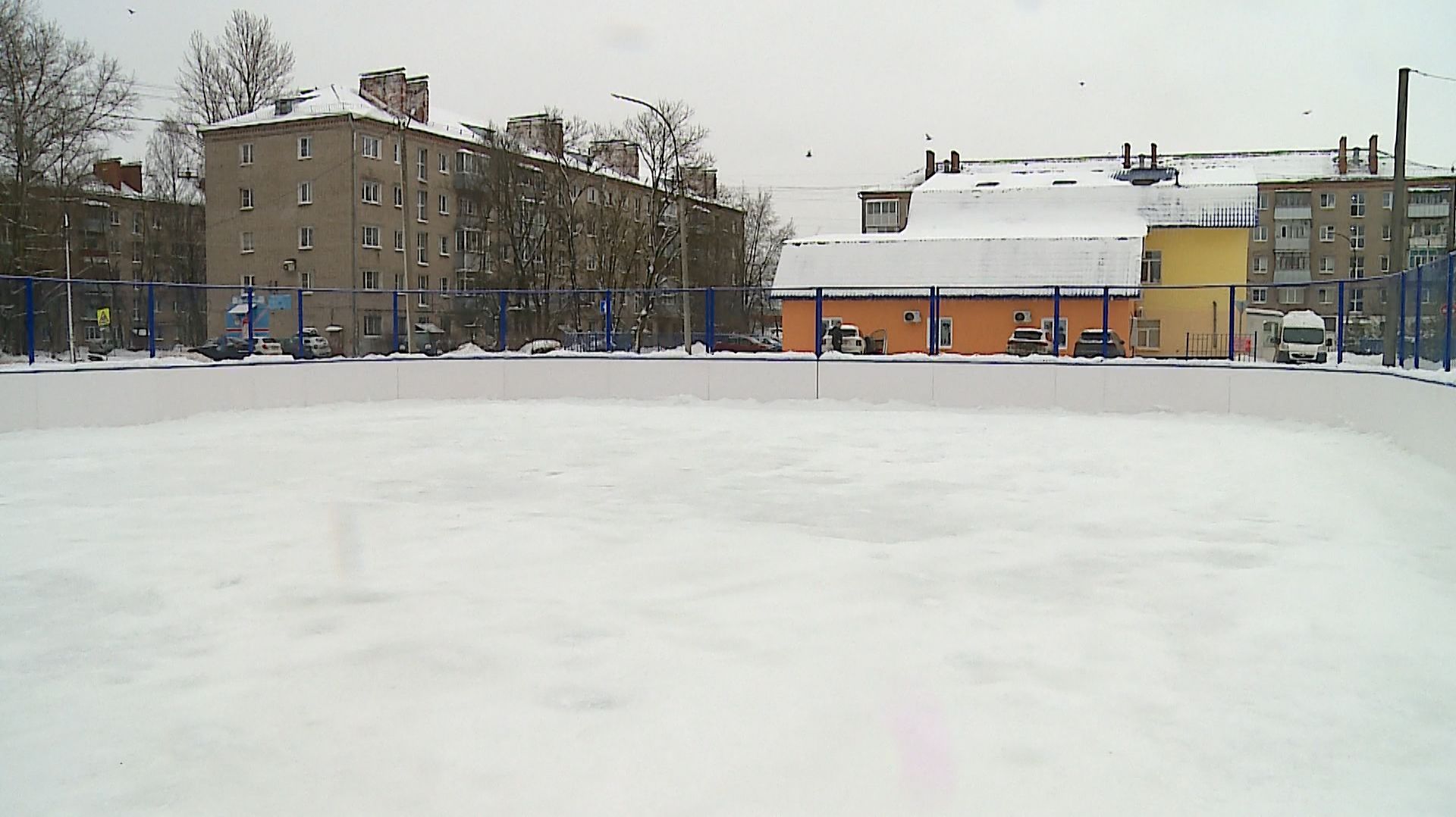 (Рыбинск-40) ПЕРЕКРЫЛИ ВОДУ смотреть онлайн