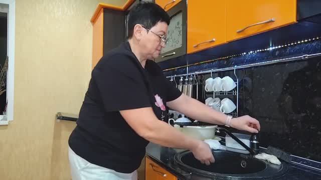 /ПРИГОТОВИЛА БЫСТРО ОБЕД/ РЫБКА МНЕ ПОНРАВИЛАСЬ смотреть онлайн