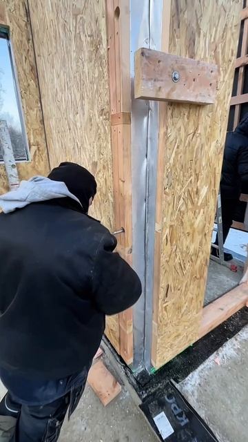 Зимняя сборка каркасного дома за 2 дня!🏡 #каркасныйдом смотреть онлайн