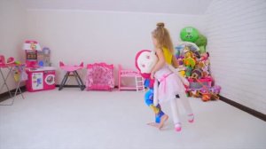 Игрушки убежали от Насти ⧸ The toys ran away from Nastya