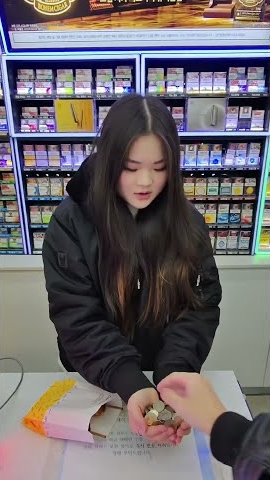 Расплатился монетами в корейском магазине 🇰🇷 смотреть онлайн