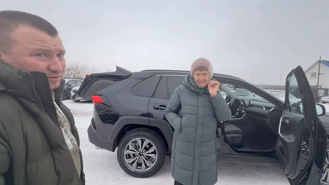 RAV4: САМЫЙ ЖЕЛАННЫЙ ЯПОНСКИЙ КРОССОВЕР!За сколько сейчас мы отдаем новые TOYOTA RAV4 2025 из Китая смотреть онлайн