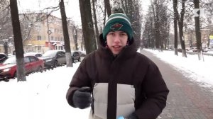 Ярославский журналист в прямом эфире сделал мороженое в сугробе