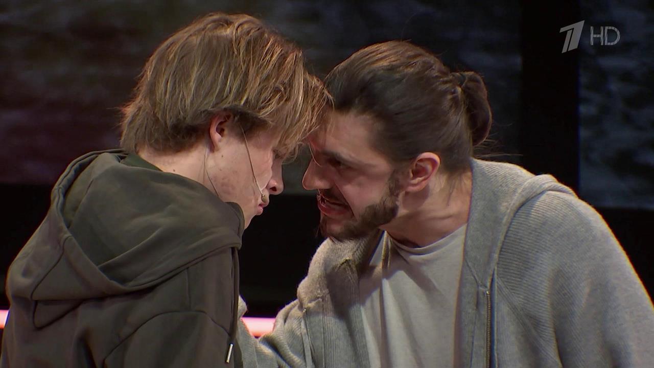 В театре Ермоловой представили спектакль-предостережение "Сын". смотреть онлайн